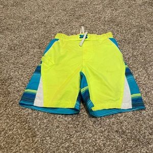 5/$25 Wonder Nation Swim Trunks Size Small 6/7
